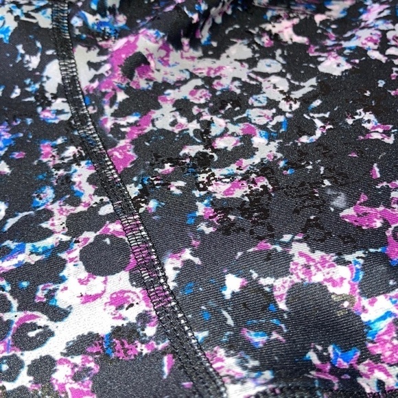 Fabletics Lisette High Waisted Printed Power Hold THE UP AND COMING Size L - Picture 4 of 8